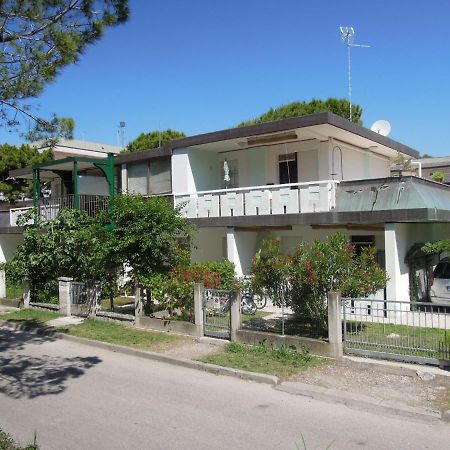 Condominio Villa Verde Bibione Bagian luar foto